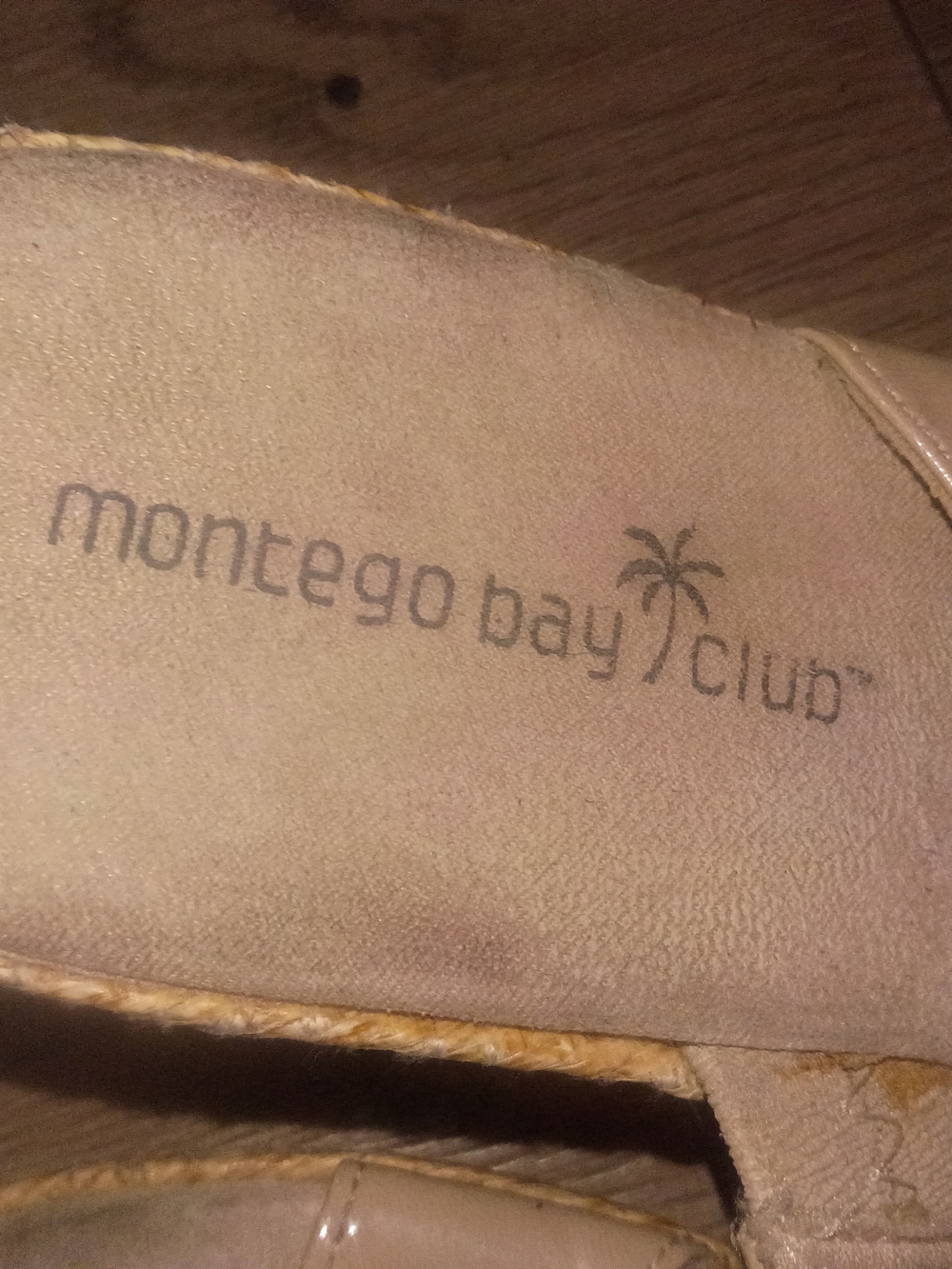 Montego Bay Club Women’s Beige Wedge Slide Sandals - Picture 7 of 7